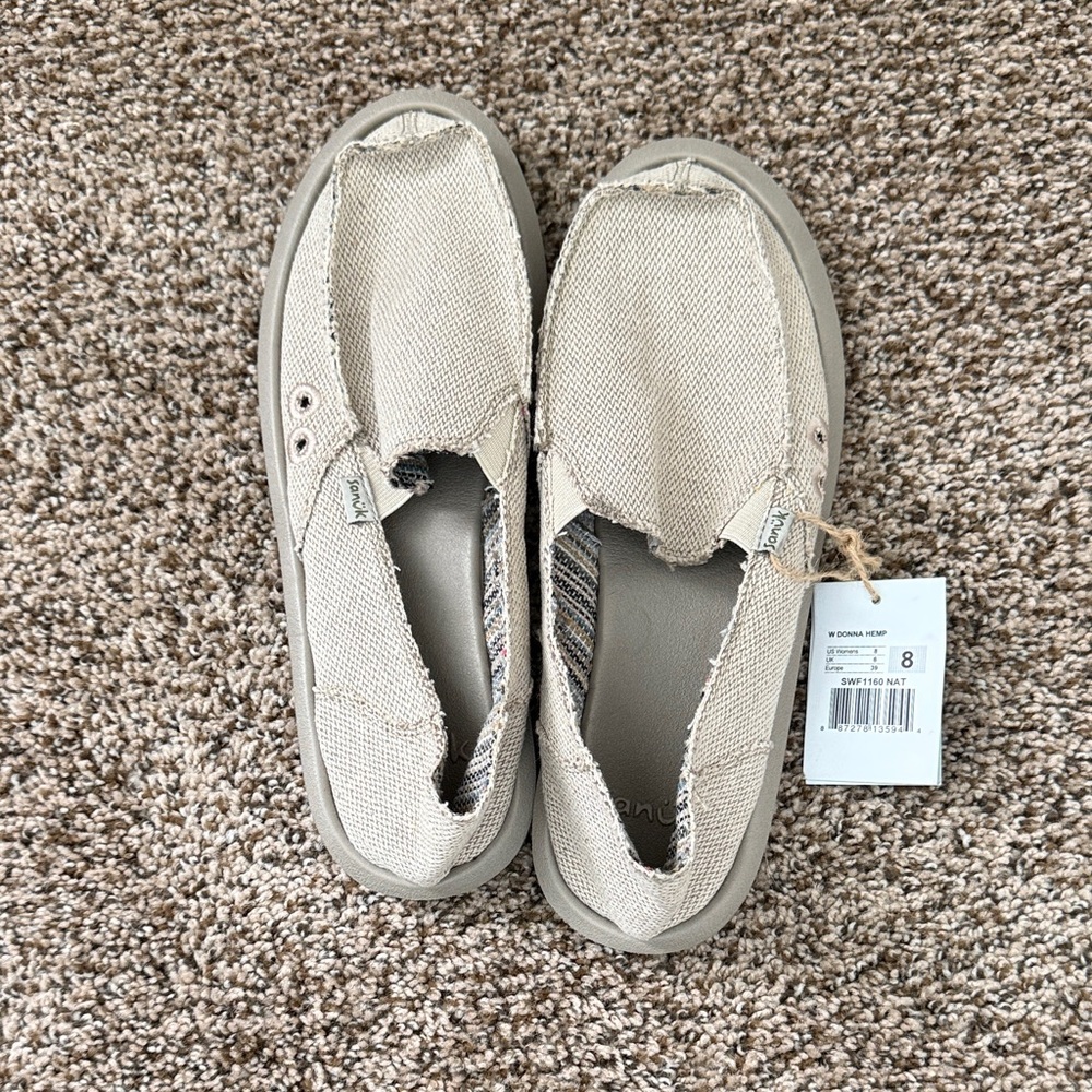 Sanuk Donna Slip-On Sneaker Size 8